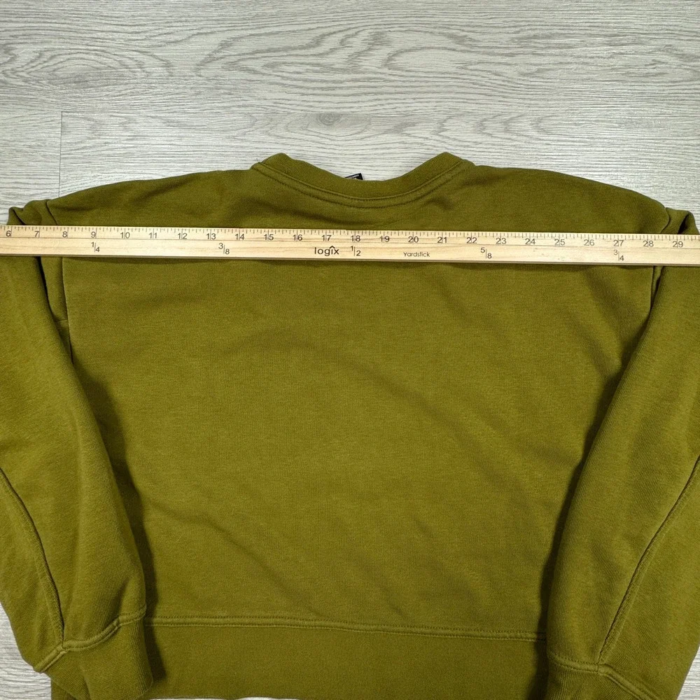 Nike Women's Sweatshirt Cropped Boucle Swoosh Olive Green XS Fleece Pullover